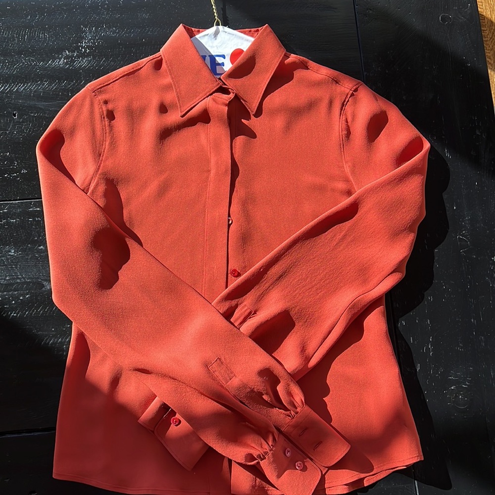 Lori Piana 100% silk burnt orange blouse